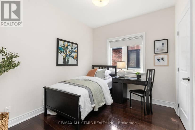 1113B Islington Avenue — photo 30 of 40