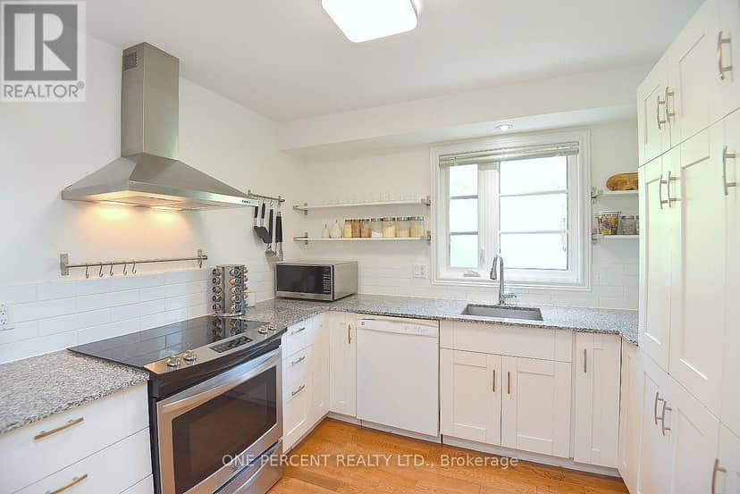 49 Park Street E, Hamilton, photo 8