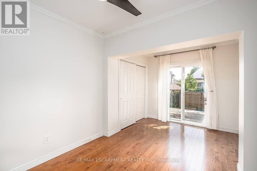 65 Kenilworth Avenue S — photo 18 of 40