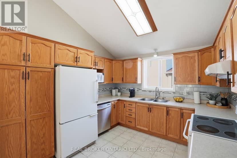 26 Kelly Court — photo 11 of 40