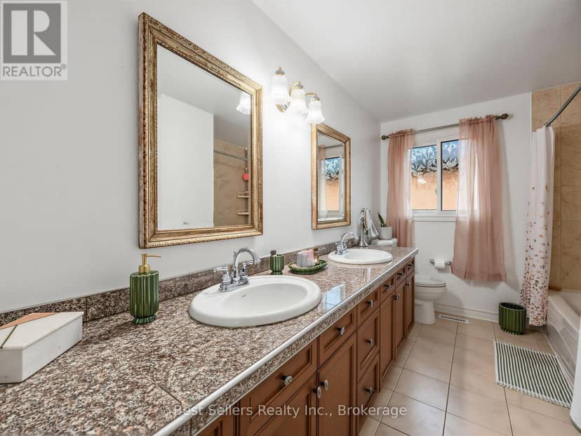 34 Kenpark Avenue — photo 25 of 36