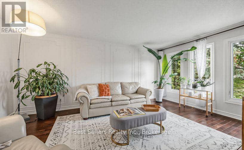 34 Kenpark Avenue — photo 4 of 36