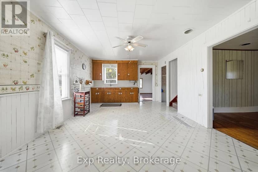 210 McCullough Road — photo 10 of 40