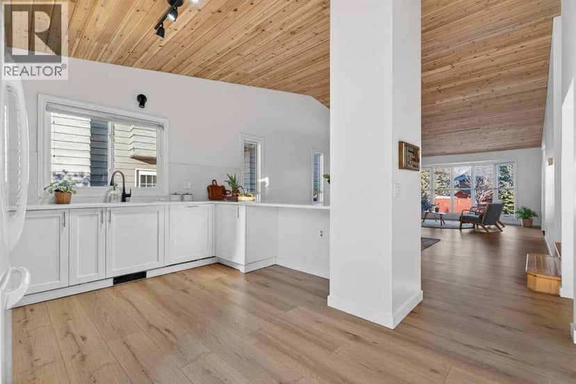 303 Woodside Place — photo 17 of 40