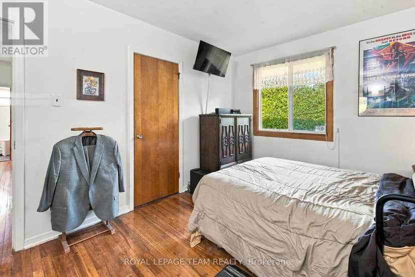 2587 Roman Avenue — photo 9 of 30