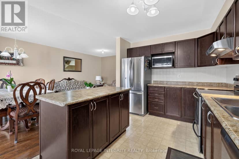 343 Rolling Meadow Crescent — photo 18 of 40