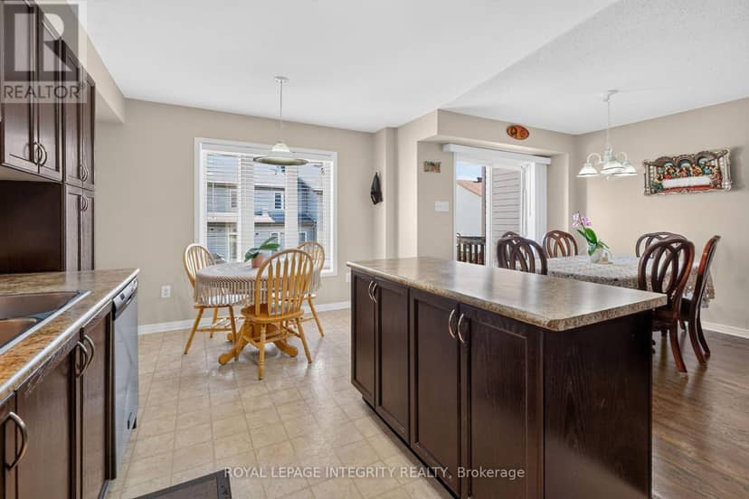 343 Rolling Meadow Crescent — photo 21 of 40