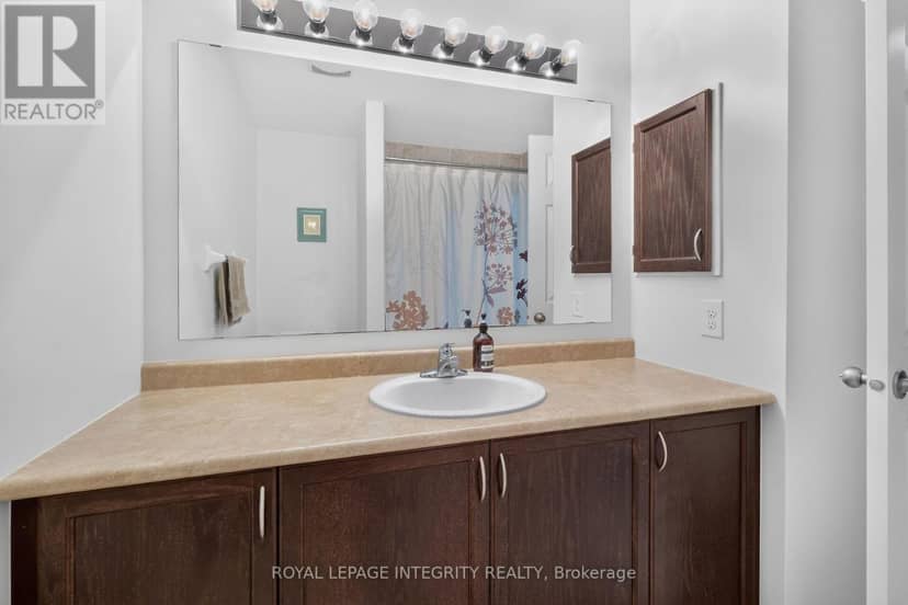 343 Rolling Meadow Crescent — photo 31 of 40