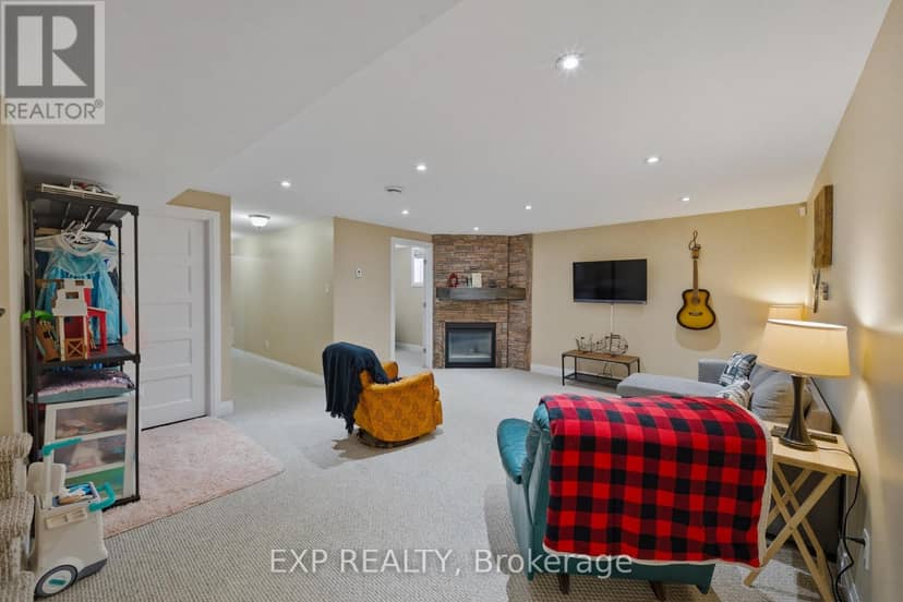 4 Provost Street — photo 32 of 40