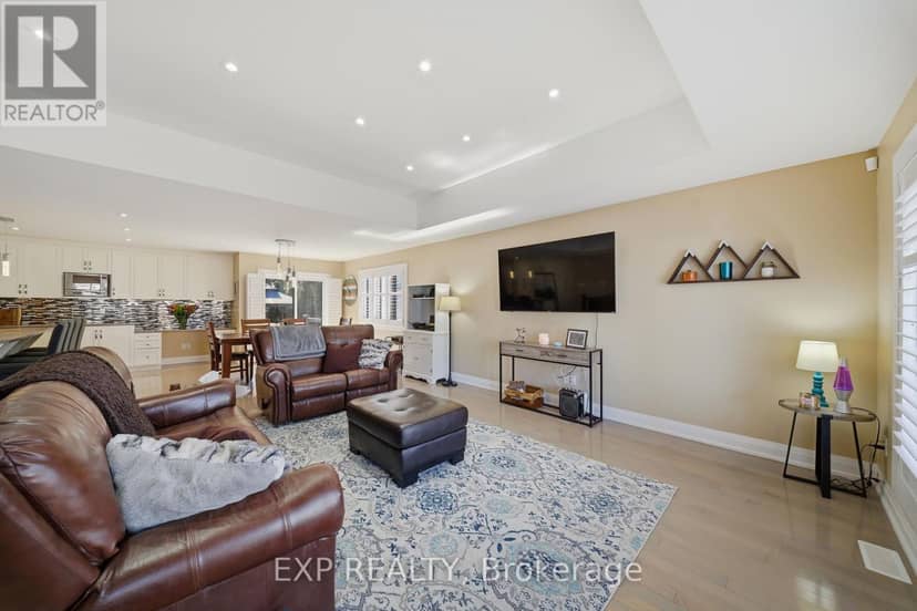 4 Provost Street — photo 6 of 40