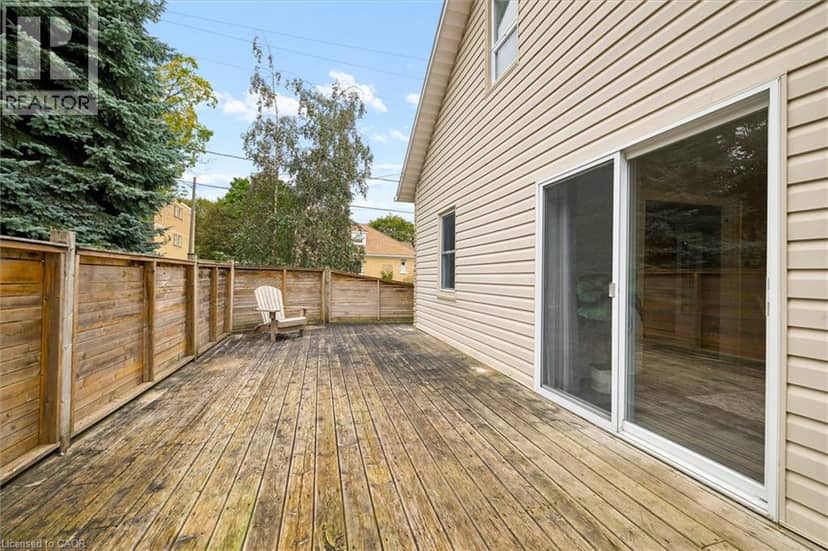 195 VICTORIA Avenue S — photo 25 of 34