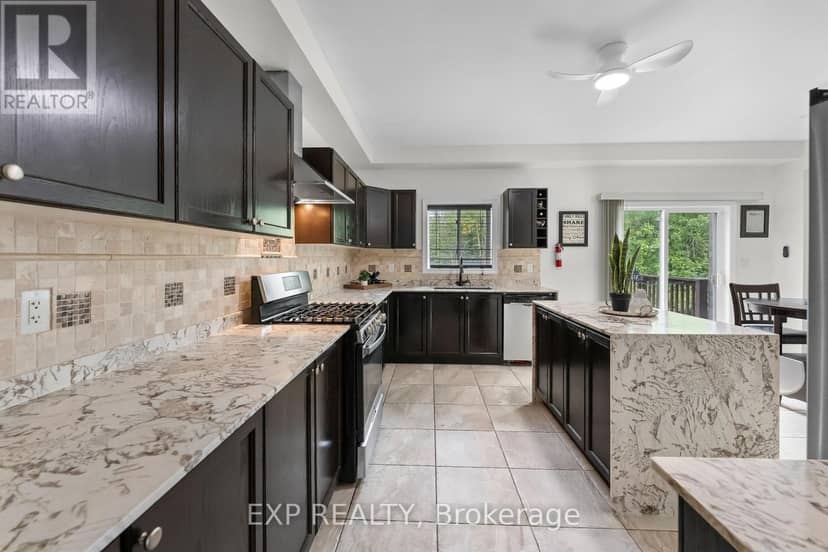 8876 Tristar Crescent — photo 13 of 40