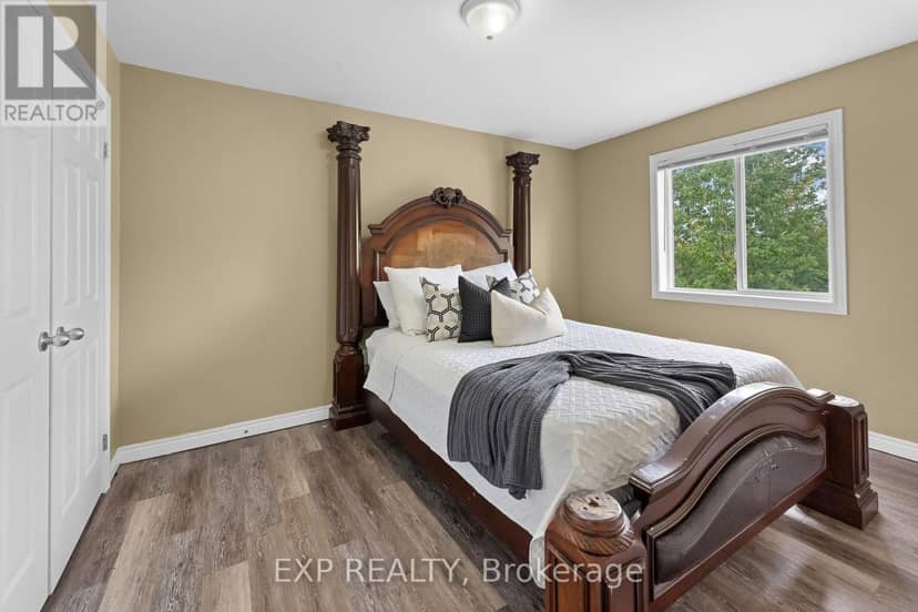 8876 Tristar Crescent — photo 34 of 40
