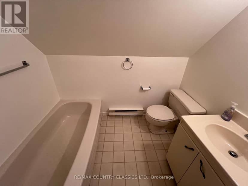 110 Village Street — photo 14 of 34