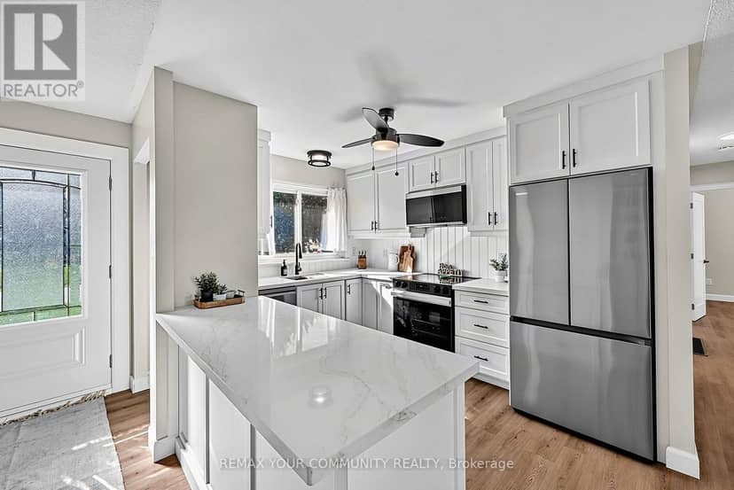 239 Sunset Crescent — photo 10 of 35