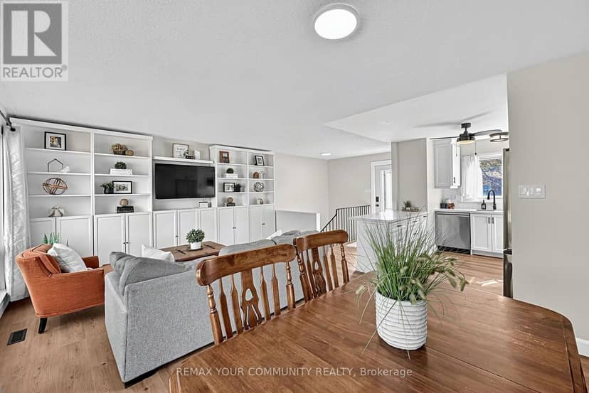 239 Sunset Crescent — photo 9 of 35