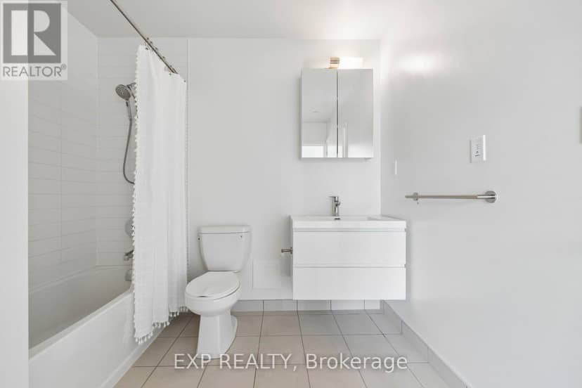 1816 - 292 Verdale Crossing — photo 23 of 40