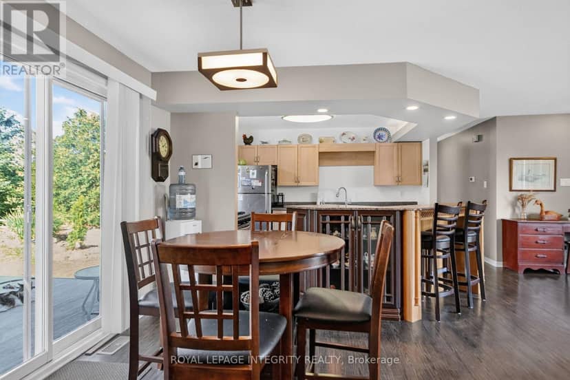 2913 Danbury Way — photo 11 of 40