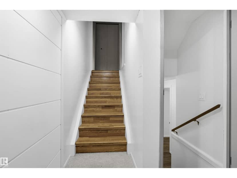 3803 12 AV NW — photo 27 of 40