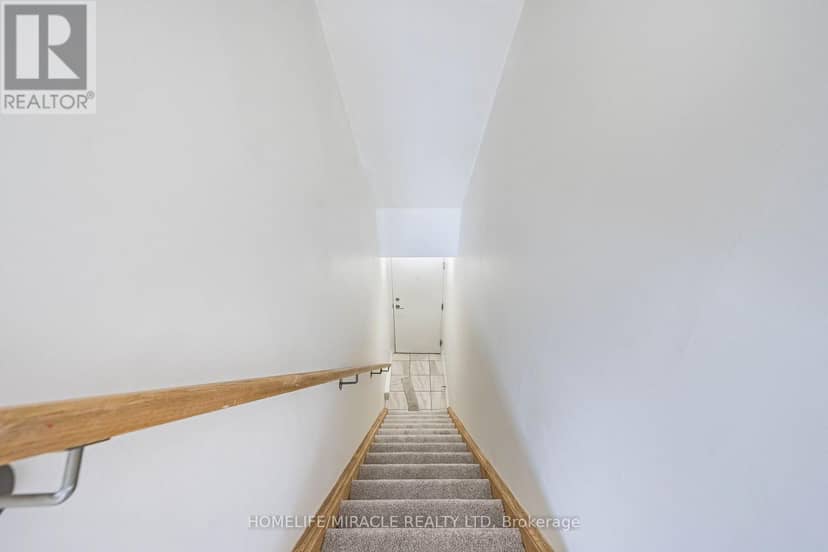 8 - 161 William Duncan Road — photo 9 of 40