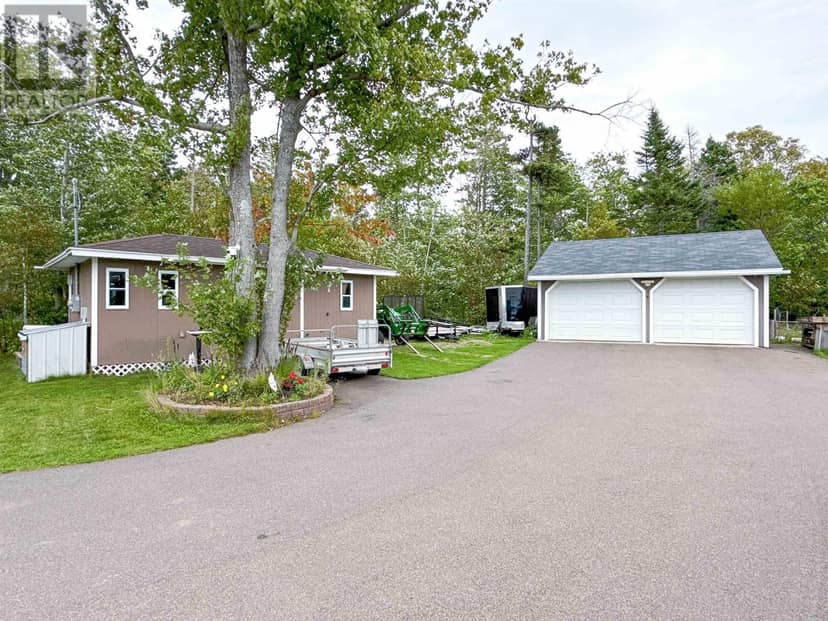 9055 Cavendish Road — photo 38 of 40