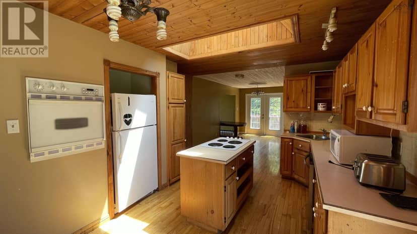 1680 West Jeddore Road — photo 10 of 33