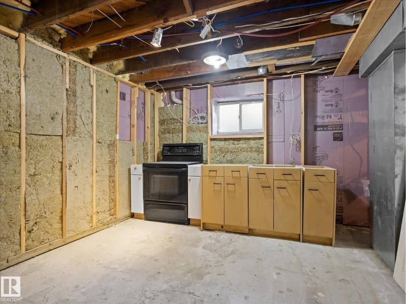 11119 62 AV NW — photo 24 of 39