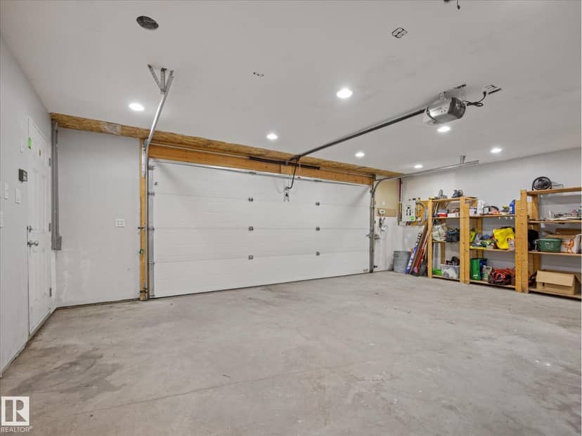 11119 62 AV NW — photo 30 of 39
