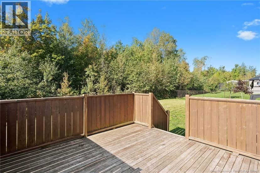 197 Amiens Drive — photo 8 of 40