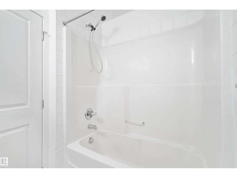 #114 3357 16A AV NW — photo 36 of 40