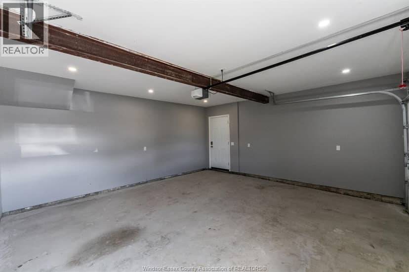 114 George STREET — photo 36 of 40