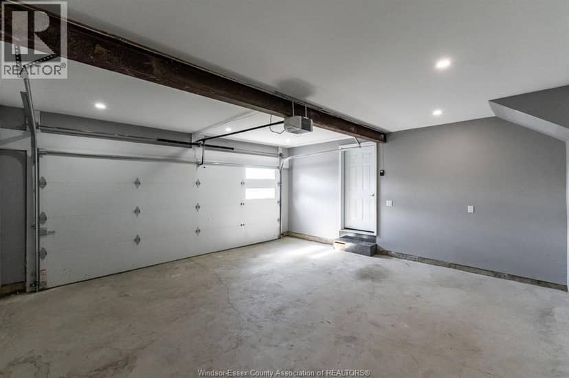 114 George STREET — photo 37 of 40