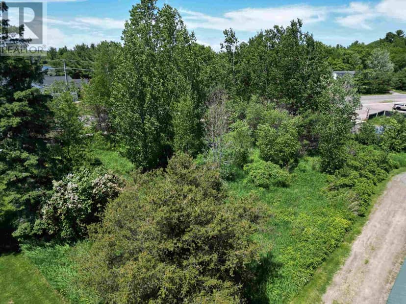 256 Woodward AVE, Blind River, photo 2