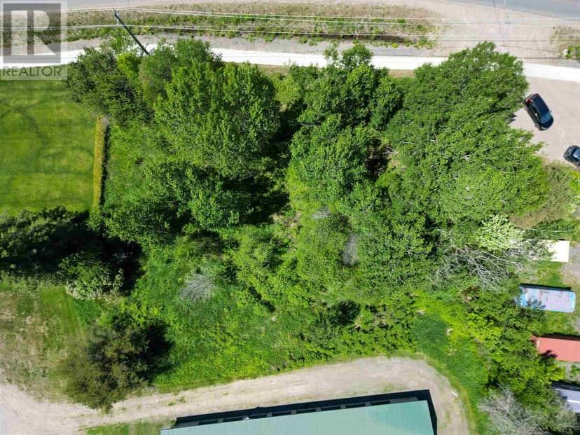 256 Woodward AVE, Blind River, photo 3
