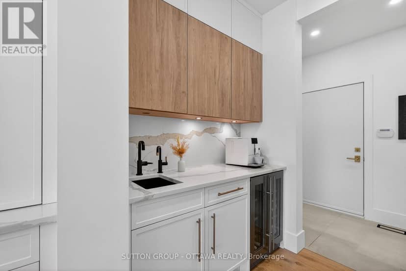 1533 Rosebella Avenue NW — photo 13 of 40