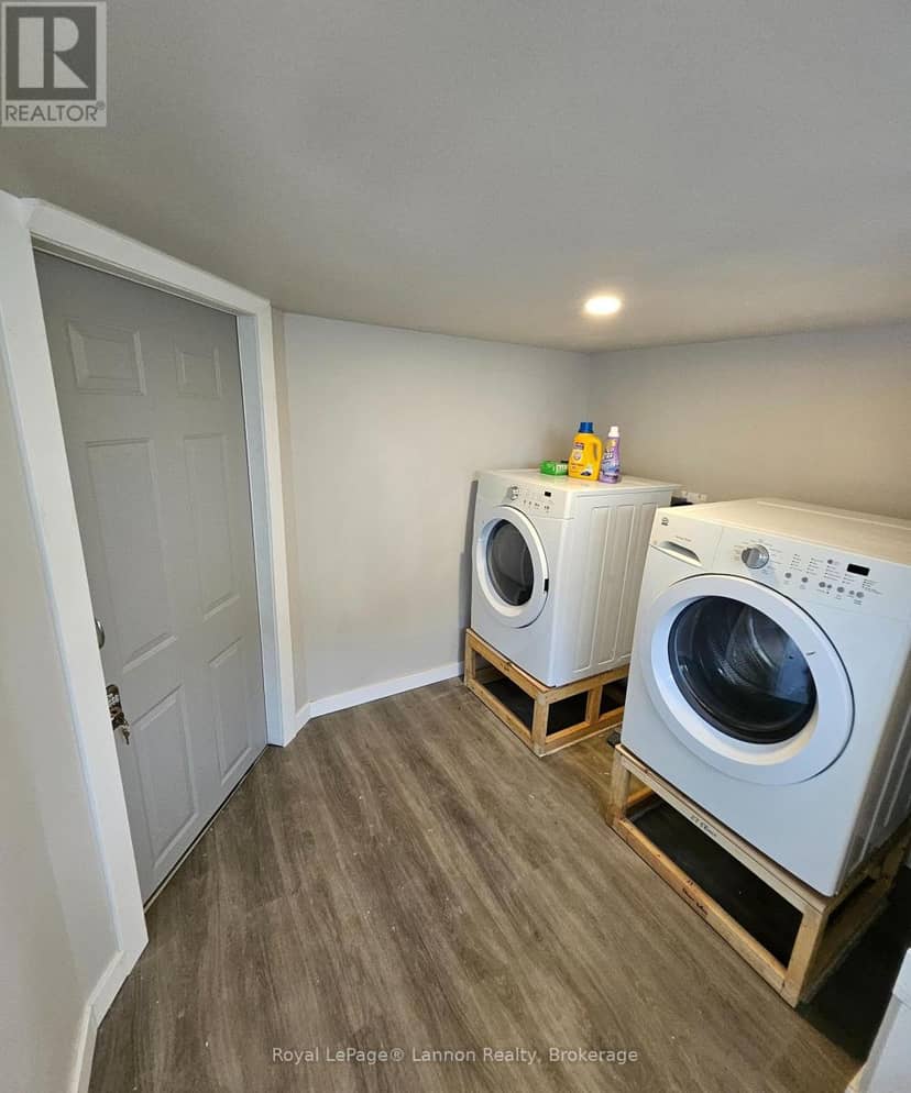 504 Frederica Street W — photo 15 of 15