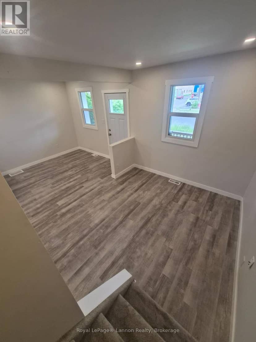 500 Wiley Street, Thunder Bay, photo 4