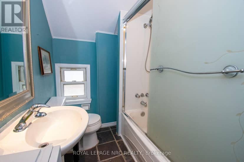 199 York Street — photo 37 of 40