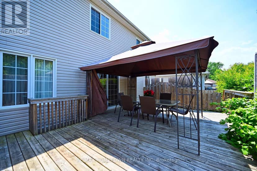 16 Regency Place — photo 35 of 40
