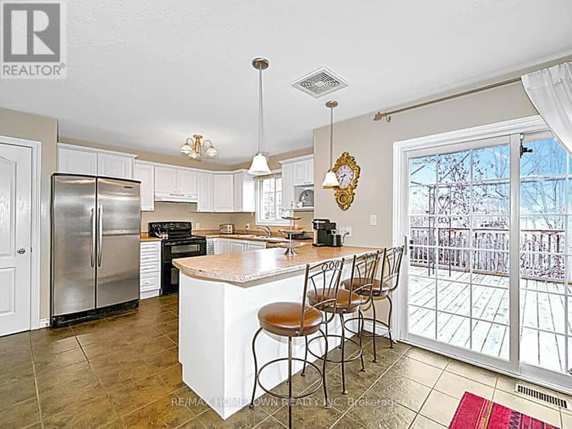 16 Regency Place — photo 7 of 40