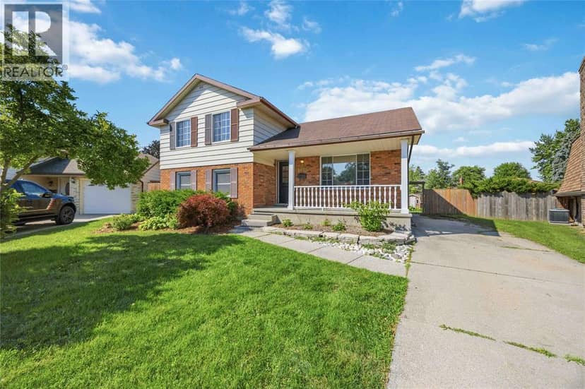 1076 Brimwood Crescent — photo 1 of 40