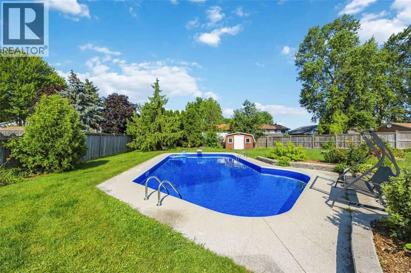 1076 Brimwood Crescent — photo 40 of 40