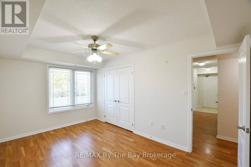 208 - 40 Mulligan Lane — photo 14 of 33