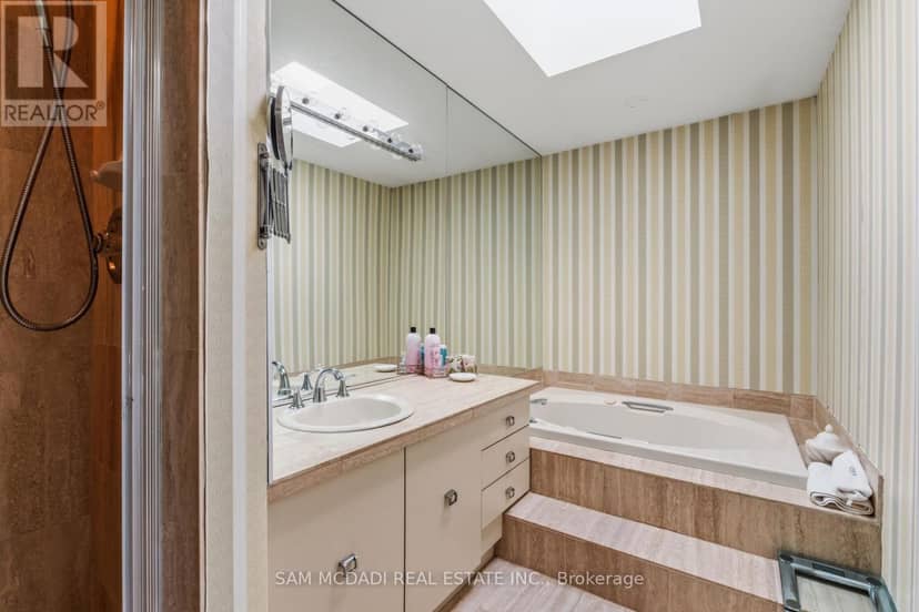 690 Oriole Parkway — photo 27 of 40