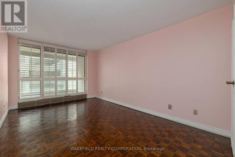 505 - 61 St Clair Avenue W — photo 12 of 21