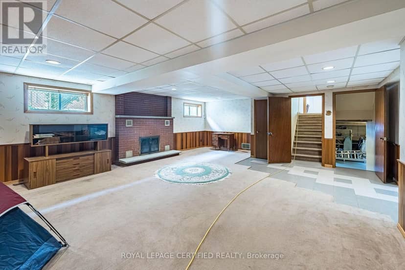 1554 Goldmar Drive — photo 39 of 40