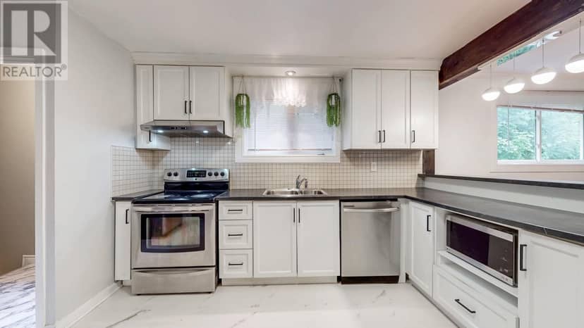 40 Diana Road — photo 12 of 36