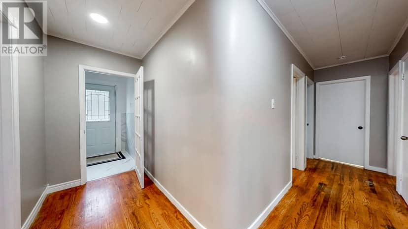 40 Diana Road — photo 4 of 36