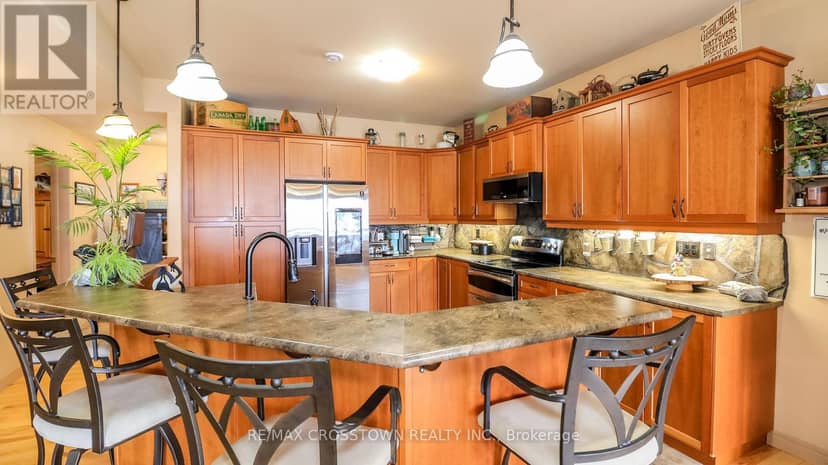 2325 Crystal Beach Road — photo 16 of 40