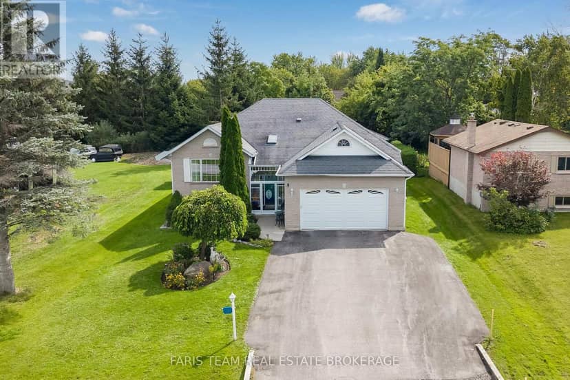 1033 Cameron Street — photo 1 of 40